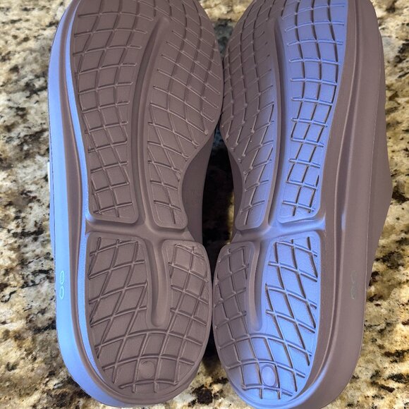 Oofos OOAHH UNISEX MAUVE Recovery Slide/Sandals Size M14/W16  **NWT**  (E/P) - Picture 5 of 8